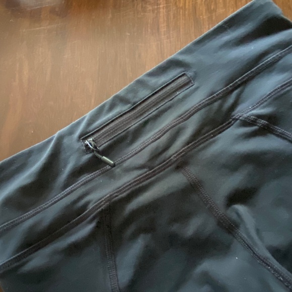 Lululemon Workout Fitness Leggings - Size 4 - Picture 5 of 5